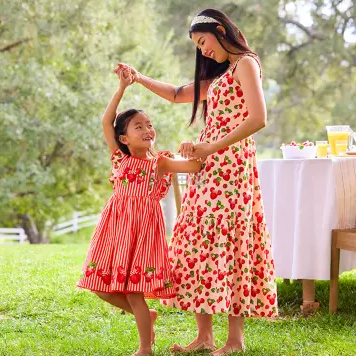 Disney Store：米奇和朋友们水果摊系列上新 包袋、吸管杯、泳衣等