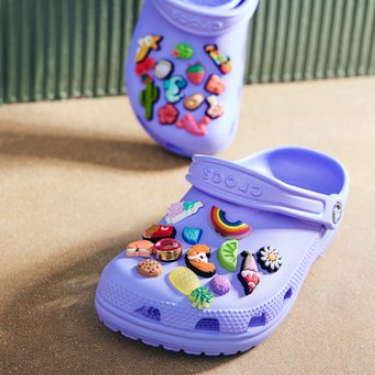 Famous Footwear：焕新步履 Nike、 New Balance、Crocs 等