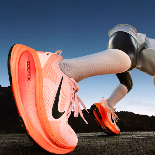 Famous Footwear：Nike 精选鞋款大促开启 女士 Revolution 8 跑步鞋$53