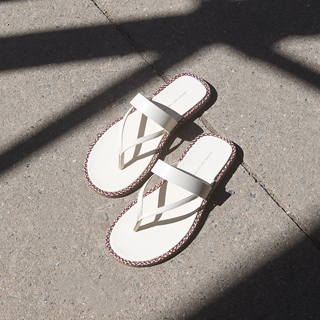 La Garconne：Dries Van Noten 时尚热卖专区 封面款凉鞋$915