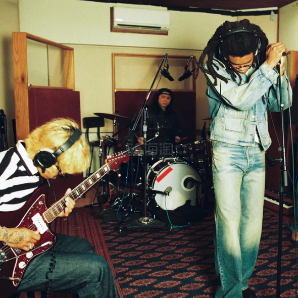 A.P.C. US：A.P.C. x Brain Dead 合作系列上新热卖
