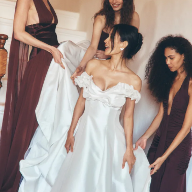 Anthropologie US：婚礼季婚纱配饰热卖