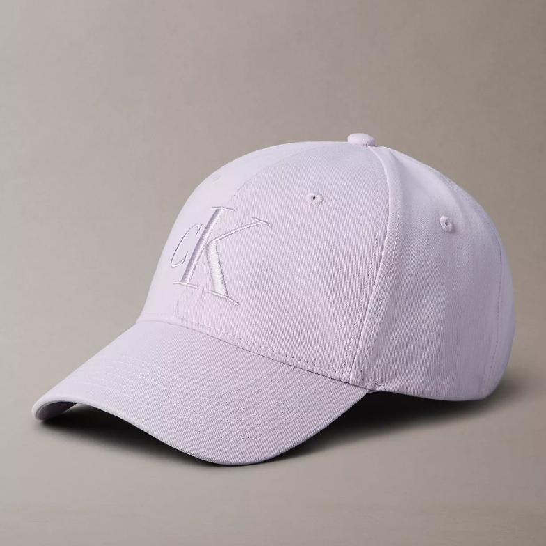 补货！Calvin Klein 经典徽标丁香紫棒球帽