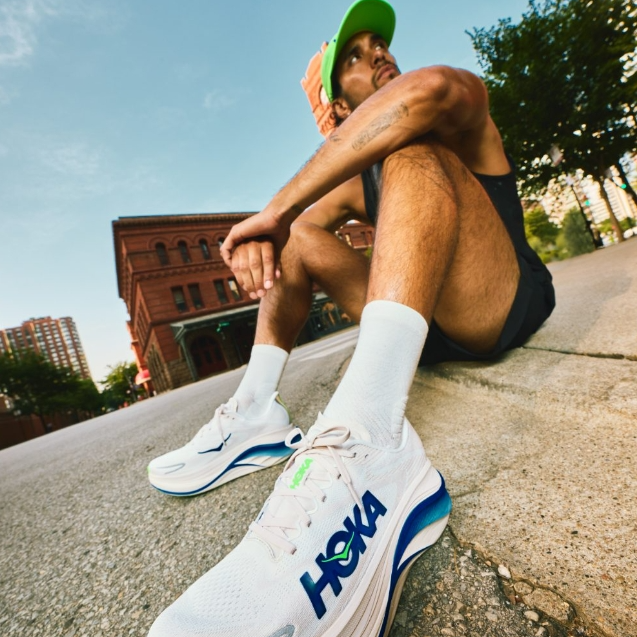 Hoka One One：运动鞋履服饰热卖