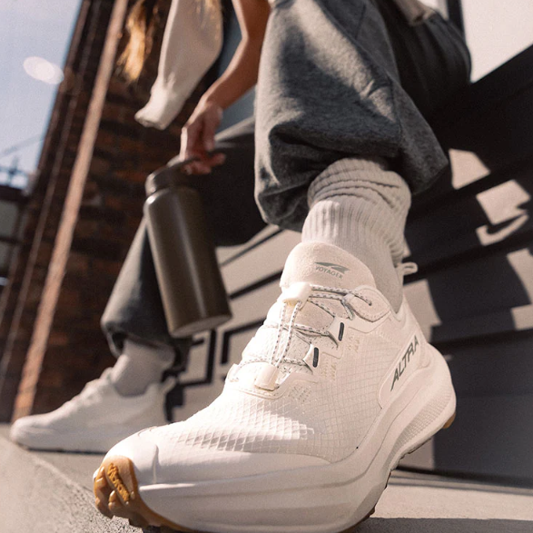 Shoebacca：夏季鞋履促销！入手 Adidas、Puma 等