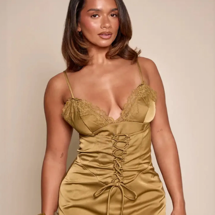 PrettyLittleThing US：时尚大促！精选美衣美裙热卖