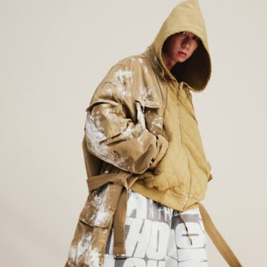 SSENSE：LU'U DAN 新季廓形感穿搭！T恤$175、加厚卫衣$223