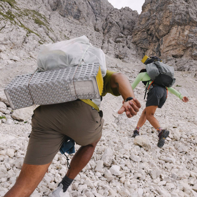 Mountain Hardwear：奥莱区清仓特卖 精选服饰、包袋等