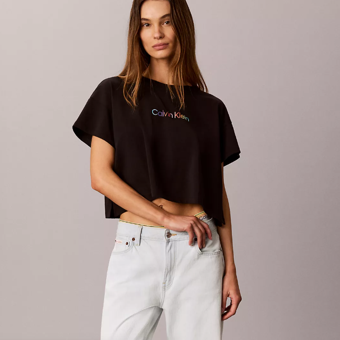 满$100享额外8折！Calvin Klein 渐变色logo字母弹力T恤