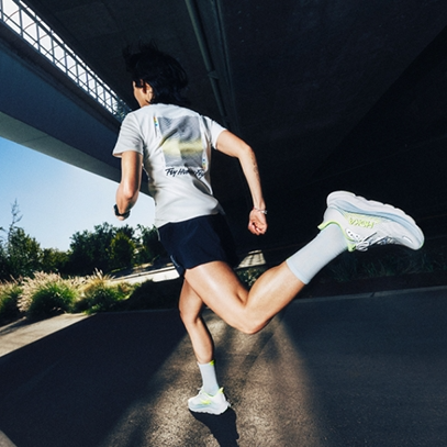 Hoka One One：Clifton 11 鞋履上新热卖 多色可选