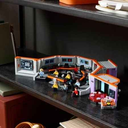 LEGO 星际迷航企业号舰桥