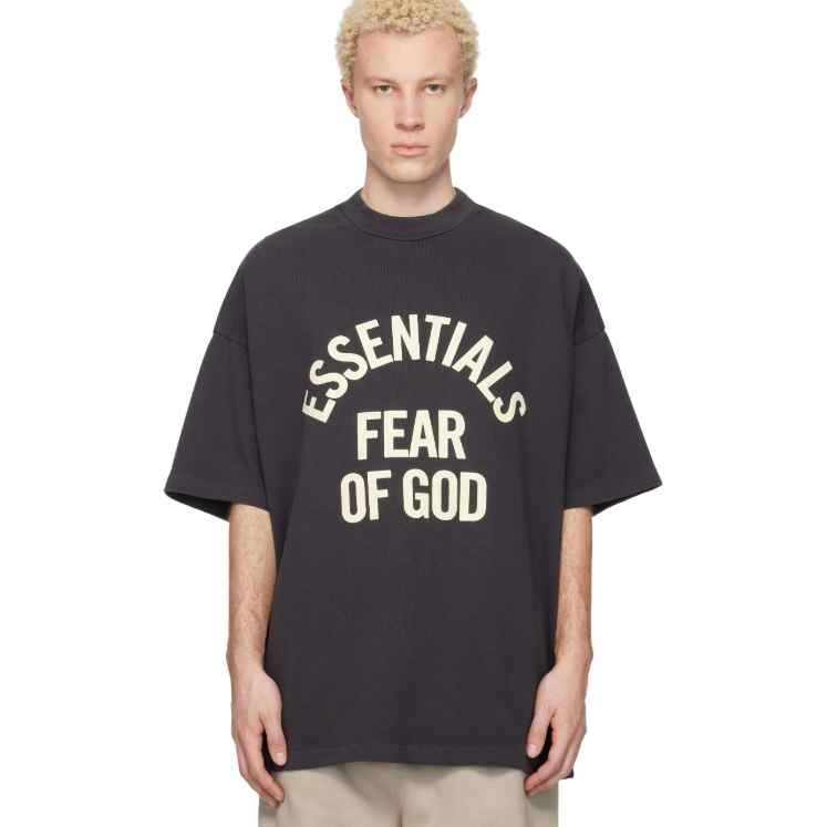 Fear of God ESSENTIALS 黑色 Campus 90s T 恤