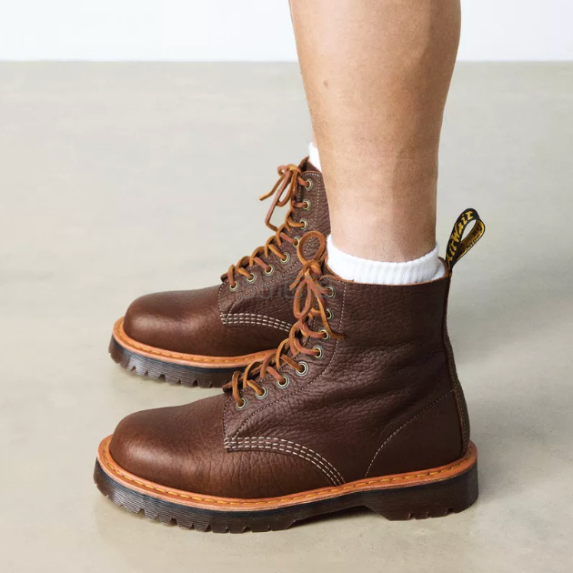 Dr Martens 英国官网：潮酷美鞋特惠 经典马丁靴加入折扣区