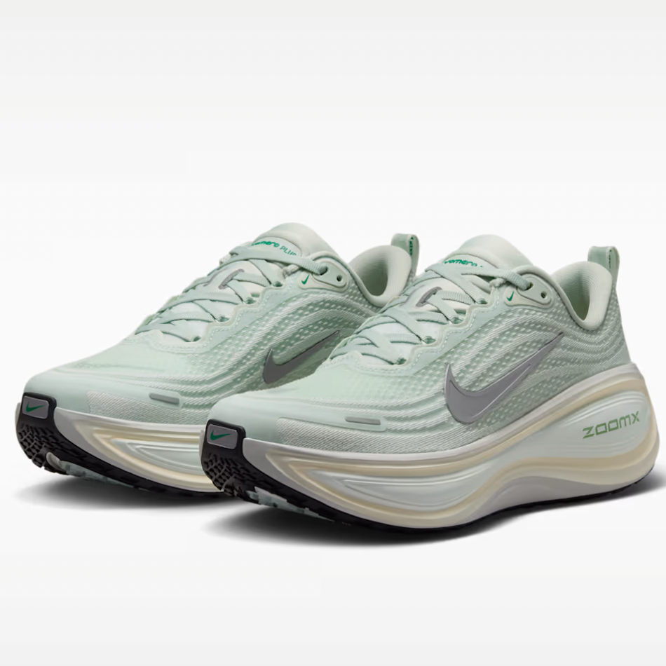 Nike Vomero Plus 女士路跑鞋
