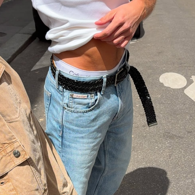 Calvin Klein：全场低至3折热卖 精选T恤、短裤5折