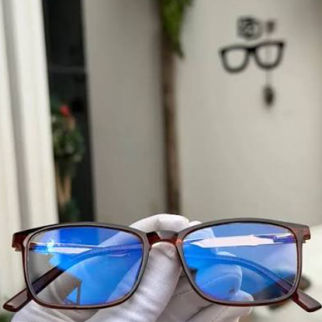 LensCrafters：蓝紫光镜片眼镜