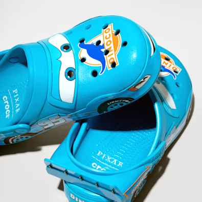 Crocs AU：迪士尼汽车总动员联名系列