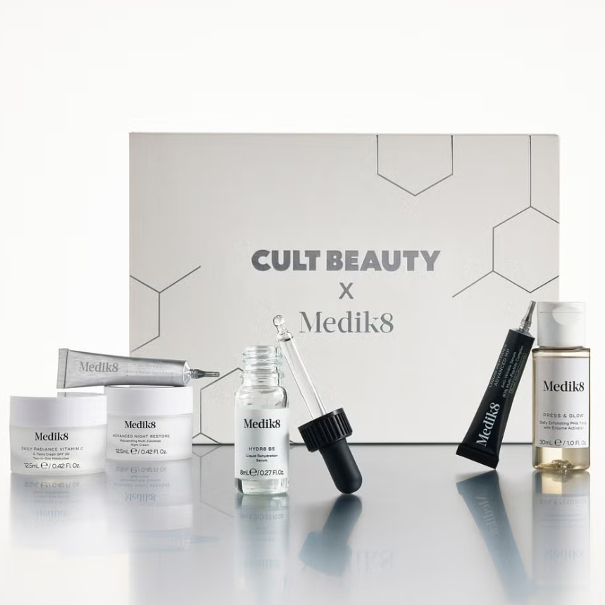 Cult Beauty × Medik8 探索护肤礼盒（套装总价值 £84）