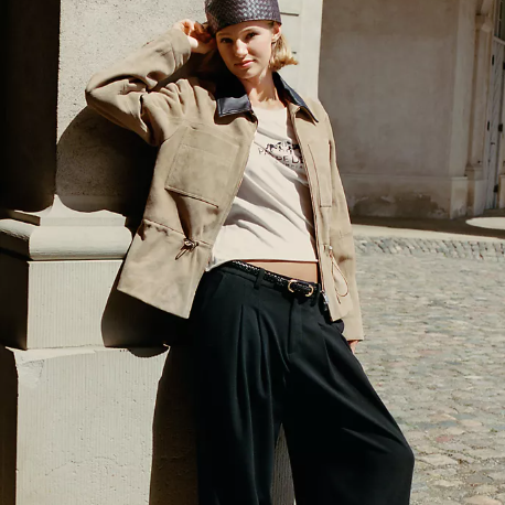 Anthropologie US：秋冬新款促销！Puma 缎面运动鞋$66