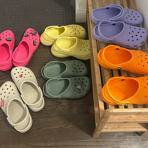 Crocs us：夏末闪促 均价二十几刀买洞洞鞋！