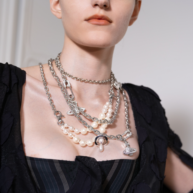 Flannels：Vivienne Westwood 西太后上新热卖！入手饰品、围巾、包袋等
