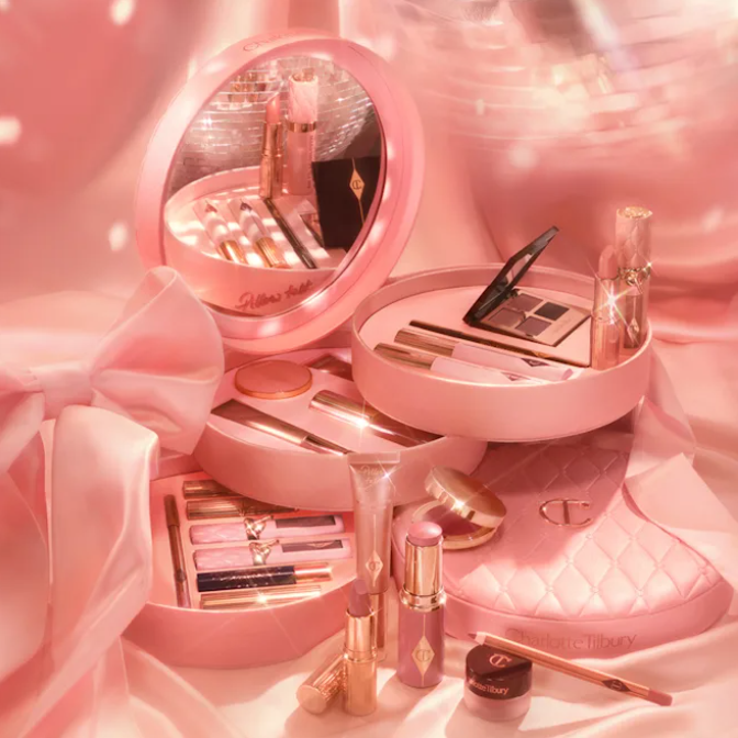 Charlotte Tilbury US：假日限定系列璀璨上新！枕边话日常经典明星彩妆礼盒$52