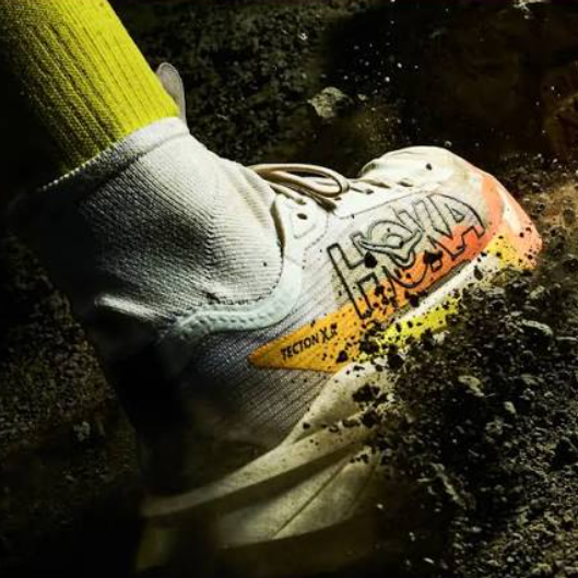 Rue La La：运动鞋专场特惠！ 关注 Golden Goose、On Running、Hoka、New Balance