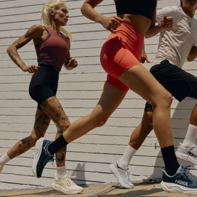 HOKA US：折扣区热卖！Clifton One9 休闲鞋$105、 Skyflow 男士跑鞋$112