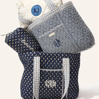 Vera Bradley：限时活动！个性化定制服务 字母花押、布贴、刺绣等